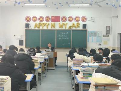 法治第一课：“远离校园暴力”开讲了！