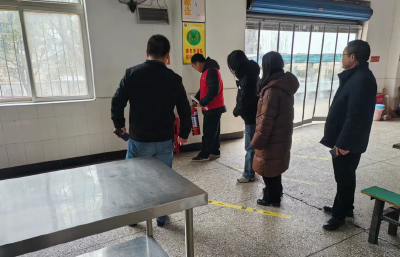 为生命“网开一面” 筑牢消防安全“防火墙”  孝昌邹岗中学开展消防安全检查 全力护航“开学季”