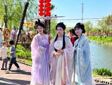 孝昌陡山：花朝春见  美在曹砦