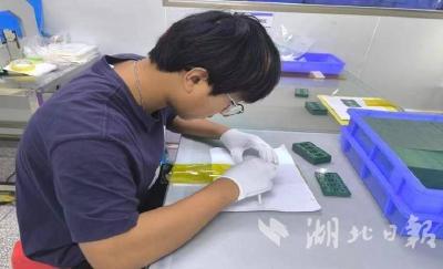 孝昌县总工会：16名困难职工家庭子女暑期“上岗”