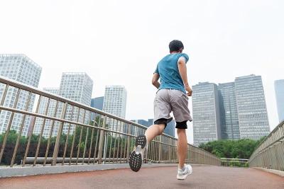 增加骨密度最好的运动，竟不是跑步和走路，很多人锻炼错……