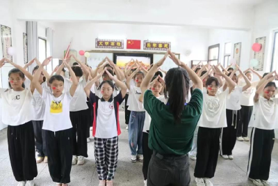 孝昌：舞动青春 用心汇聚成“家”