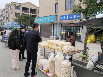 孝昌卫店：开展集贸市场专项整治行动