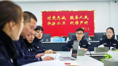 这里“警”色正好 | 孝昌公安庆祝第五个“中国人民警察节”