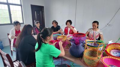 孝昌：从6人到200+    孝昌白沙巧手编织幸福生活