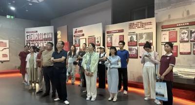 青春执笔 共话文学丨“五校文学联合体”第四届研讨会在孝昌一中开幕