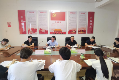 县委宣传部召开年轻干部座谈会