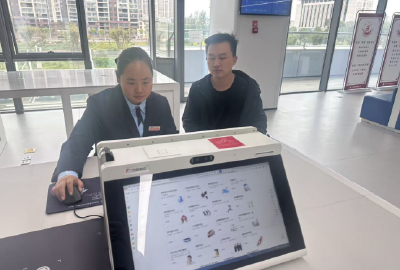 高效办成一件事丨孝昌：肩并肩帮办 面对面服务