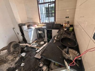 燃气灶打不着火，浙江男子一个举动导致全身60%烧伤…… 