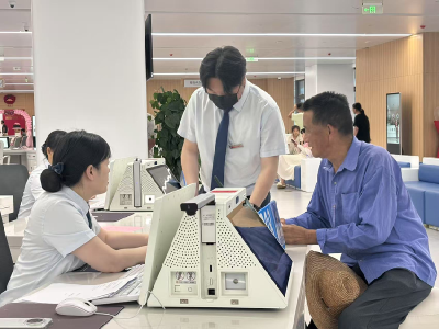 孝昌县政务服务中心：全程帮办获点赞，适老服务显高效