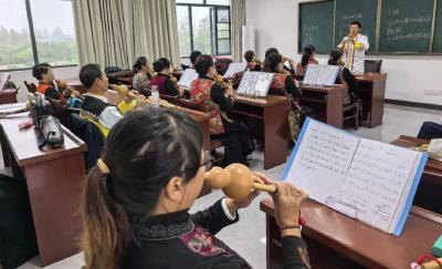 孝感孝昌：家门口的老年大学 点亮幸福“银发”生活