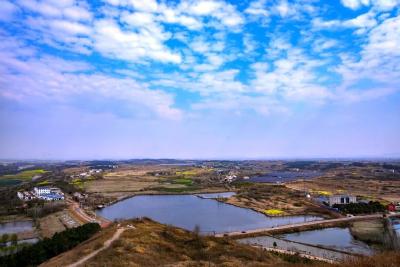 红色磨山、绿水澴河——生态王店的双面传奇