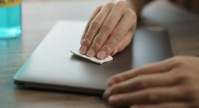 提醒：别用酒精擦电脑、电视屏幕 擦手机屏幕也有讲究
