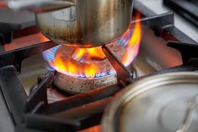 出现这4种情况，建议更换燃气灶！速自查→ 