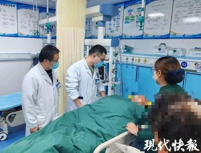 “我就一点点爬，得喊他们呀……”深夜，一家五口命悬一线！