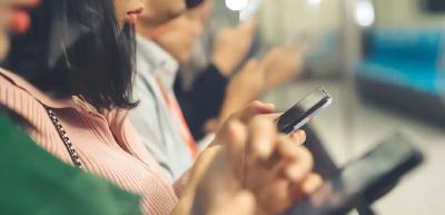 过度刷手机，真的非常耗气血！