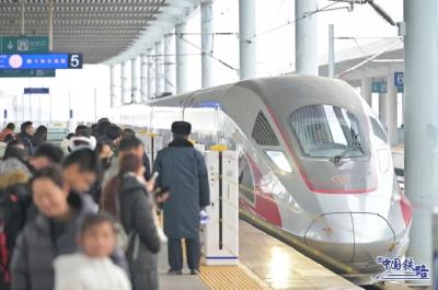 携程、去哪儿、飞猪、同程、美团、京东等12家平台，被约谈