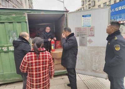 孝昌陡山：干群同心守平安 温情满溢度春节