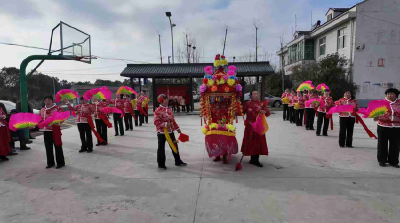 孝昌小河：元宵佳节划旱船，传统文化焕新彩