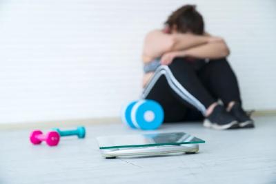 女子断碳水2个月，竟确诊糖尿病前期！不当减肥还会引起这些疾病→