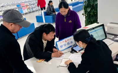 纸笔传情解民忧 孝昌县政务服务中心高效服务特殊群体