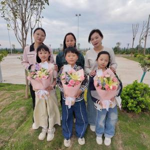 孝昌卫店：感恩母爱 暖心献礼