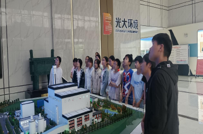 孝昌季店：探秘垃圾变废为宝  环保理念浸润青春