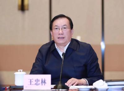 王蒙徽主持召开武汉市区委书记座谈会