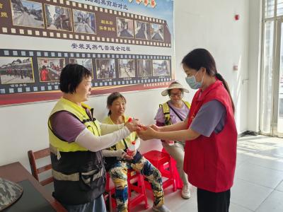 咸宁926个便民服务阵地变身户外劳动者清凉驿站