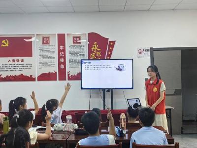 解锁“指尖密码”——云梦：大学生志愿者带孩子们探秘指纹的“魔法世界”