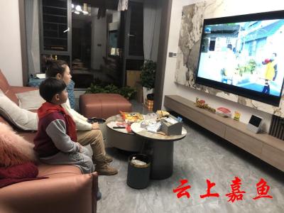 嘉鱼县实验小学组织收看2022年度湖北省“新时代好少年”先进事迹发布活动