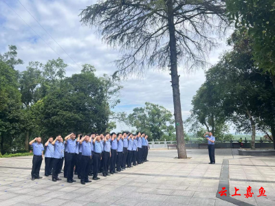 嘉鱼县爱国主义基地开展“缅怀先烈 砥砺前行”社会主义核心价值观教育活动