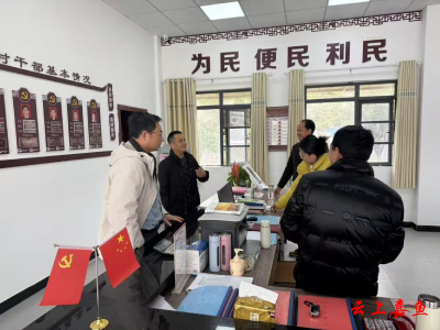 陆溪镇城建办督查印山村环境卫生整治行动