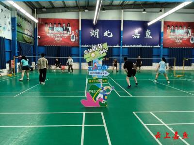 白天职场奋斗 晚上充电减压 嘉鱼青年夜校点亮别Young精彩