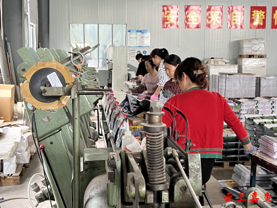 【实施产业倍增聚焦支点建设】蕲佳彩印：小镇车间里的国际订单