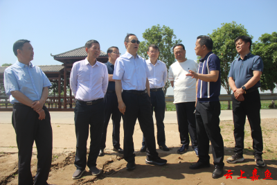青海省政协副主席张晓容来嘉调研