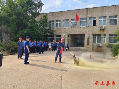 嘉鱼县城管局举办防灾减灾和消防安全培训会