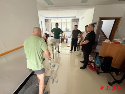 嘉鱼县残联：推进无障碍改造点亮残疾人生活之光