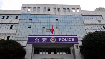 【春节我在岗】通城：春节服务不打烊 户籍窗口办证忙