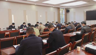 刘中英主持召开县委常委会2023年第1次会议