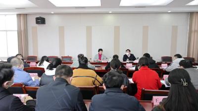 视频-通城县年轻干部座谈会召开