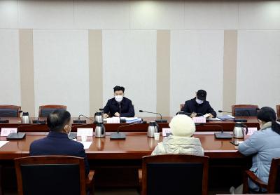 通城县政府党组召开2022年度民主生活会征求意见座谈会
