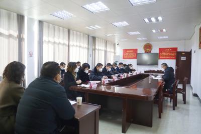 通城县18名新任命国家工作人员向宪法宣誓