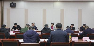 通城县委常委会2023年第3次会议召开
