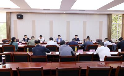 通城县委常委会2023年第9次会议召开