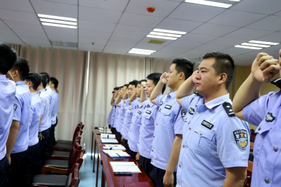 通城县公安局举行宪法宣誓仪式