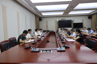 通城县委常委会2023年第12次会议召开
