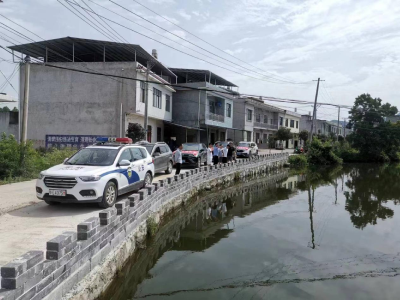 通城县四庄乡开展防溺水安全巡回宣传