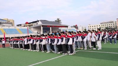 视频-燃放青春！通城二中第十九届运动会开幕
