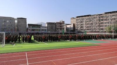 视频-通城县隽水初中：军训砺青春 自强好少年